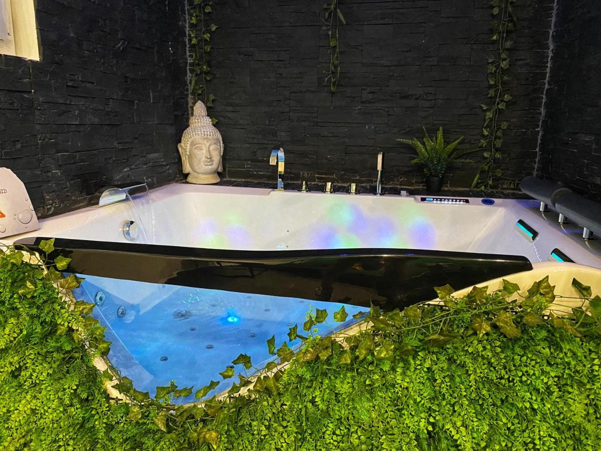 Jacuzzi Privatif Des Catalans Marseille